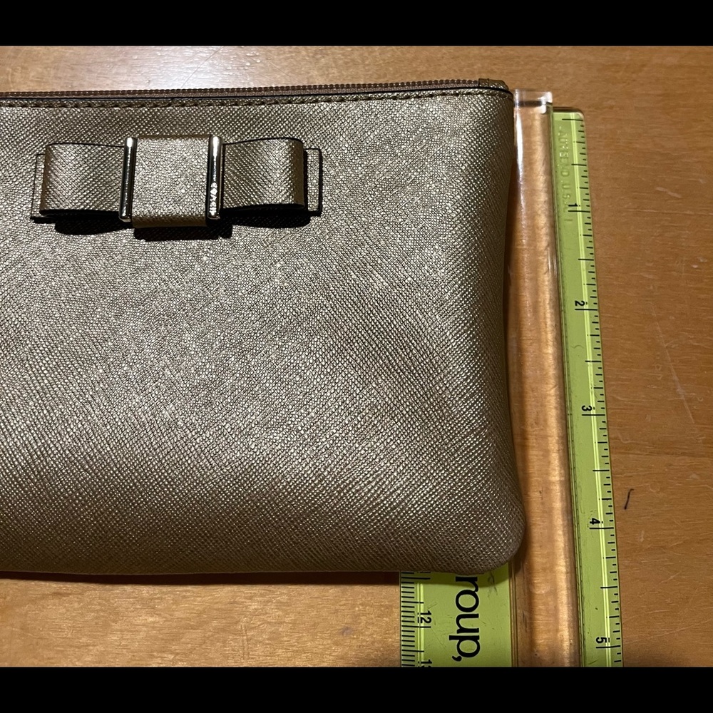 Coach Darcy Gold Wristlet with Box - Picture 6 of 8